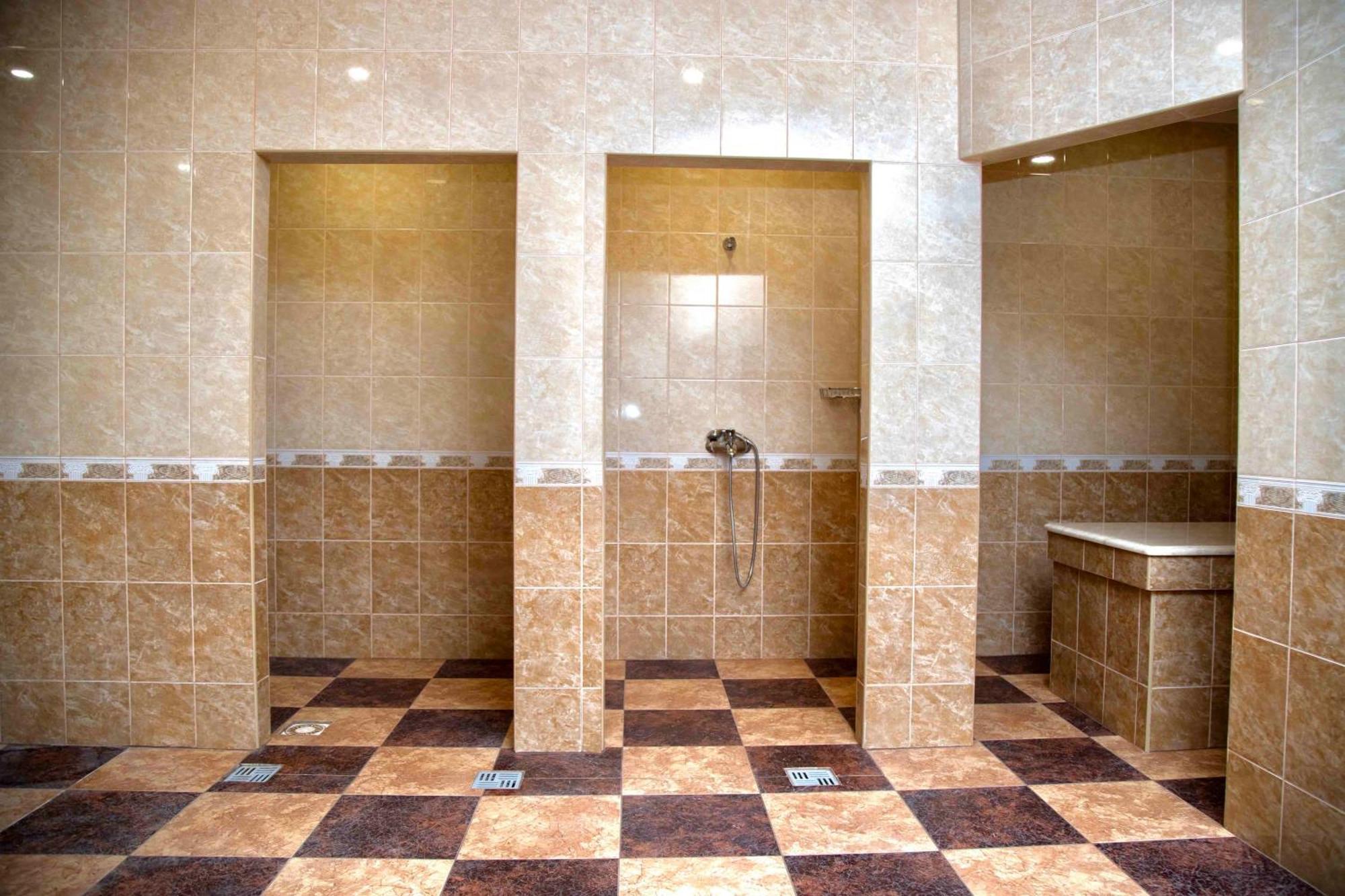 Вілія Hotel Lomacsinci Kültér fotó